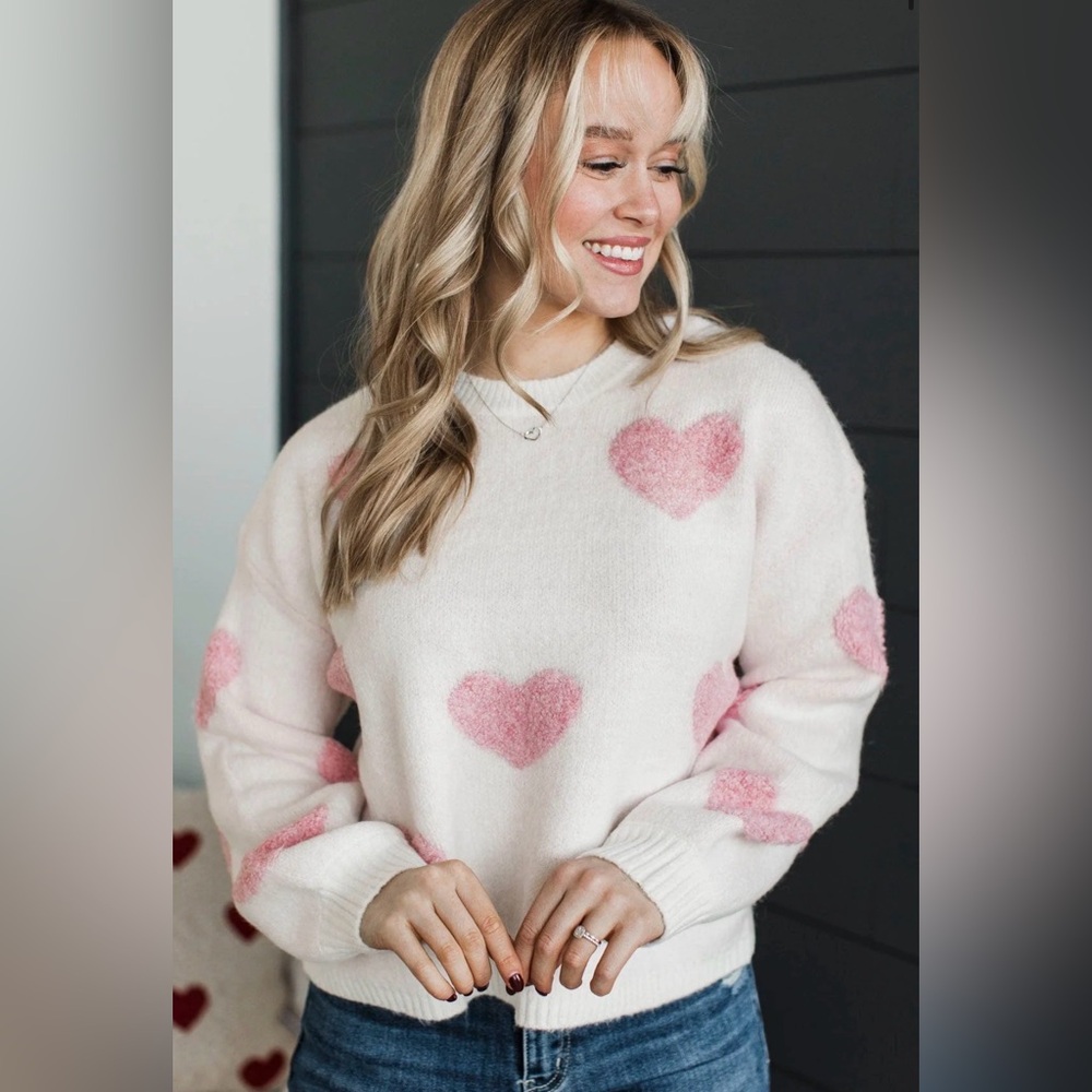 Ivory Heart Print Round Neck Long Sleeve Sweater